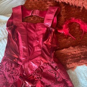 Woman’s devil costume small(with horns)